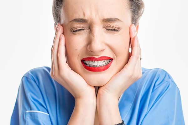   ارتودنسی و مدیریت سایش شدید دندان‌ها در براکسیسم مزمن